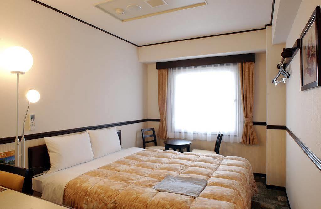 Toyoko Inn Maibara Eki Shinkansen Nishi Guchi Exteriör bild
